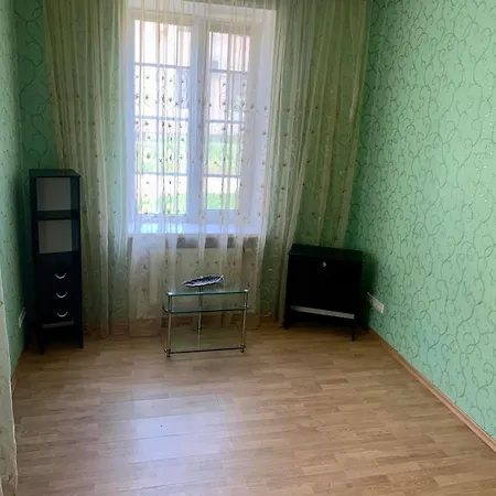 3-кімнатна завжди є світло біля моря і обласної лікарні, 6 спальних місць