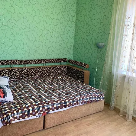 3-кімнатна біля моря і обласної лікарні, 6 спальних місць