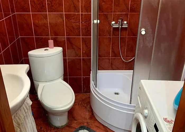 3-кімнатна біля моря і обласної лікарні, 6 спальних місць